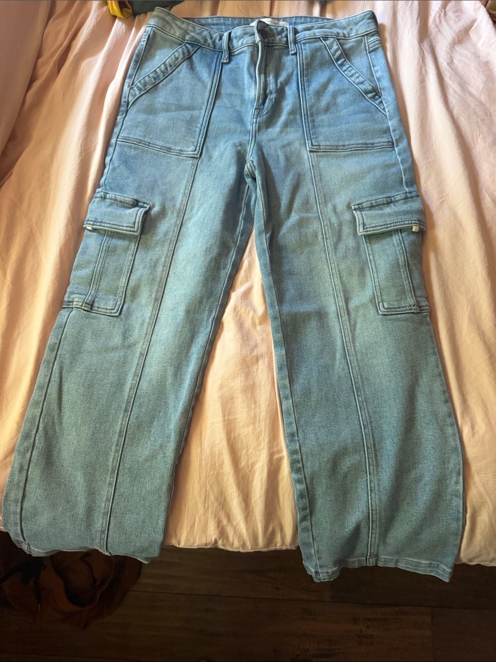 Altar’d State Light Blue Cargo Jeans for women - Relaxed Fit 31.5 waist 26.5 ins